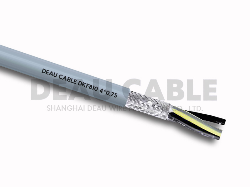 典型應用適用于連續往復運動下的安裝， 特別是工業作用環境下的頻繁彎曲場合， 如現代化機械標準部件的拖鏈中及物流系統、 操控系統、 機械自動化系統等。 數控機床、 電子設備、 五金沖壓、 木材石材機械、 玻璃與門窗機械、 注塑機、 機械 （人） 手、 建筑機械、 重型機器廠 、 汽車制造、 起重運輸設備、 自動化倉庫、 碼頭、 消防車等的室內外環境需要屏蔽的場所。 特別應用重機械負荷， 海岸、 港口、野外， 高低溫、 高污染等惡劣環境場所。